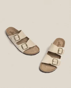 Shop Sandalia Plana Macam 150 Beige Sandals