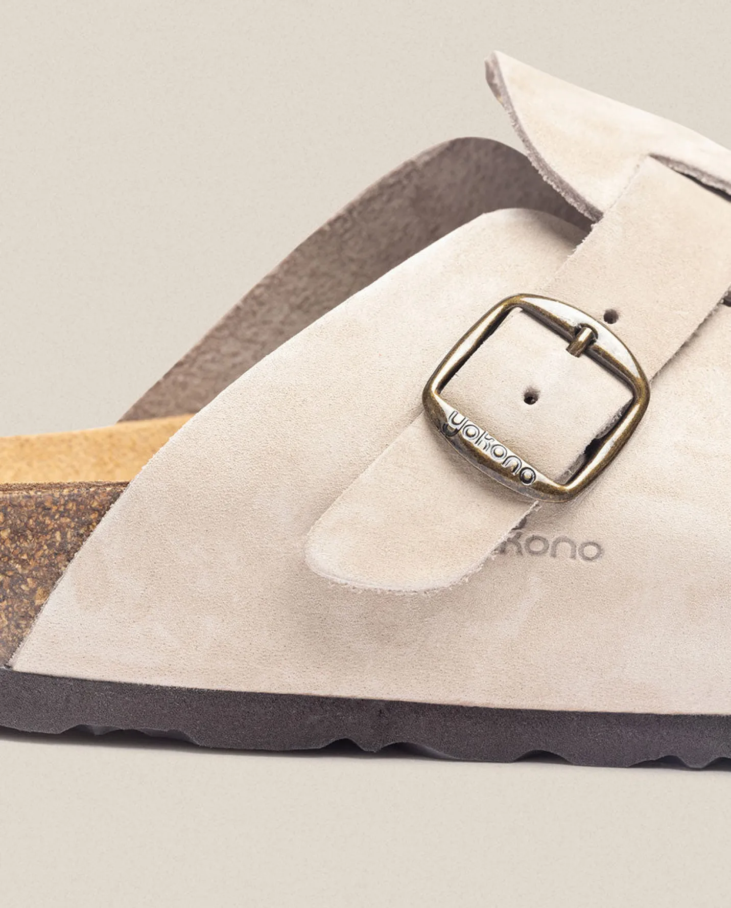 Cheap Zueco 599 Beige Clogs|Flat Sandals